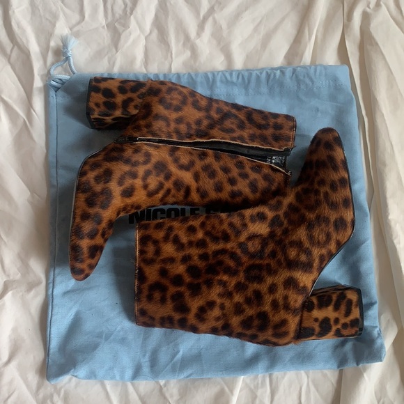 Leopard print calf hair booties - Picture 10 of 10